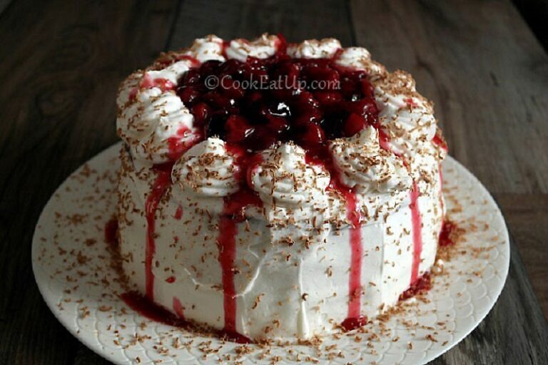 Black forest cheesecake cake