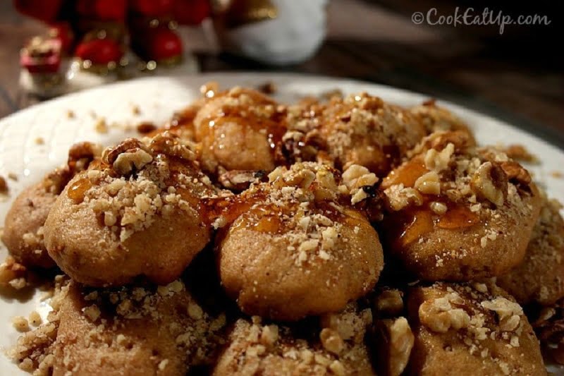 “Melomakarona” Greek Christmas cookies with honey syrup
